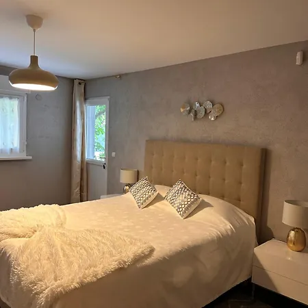 Privative Au Rez De Jardin Dans 3*